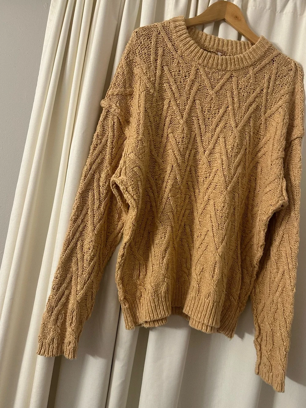 Free people sweater